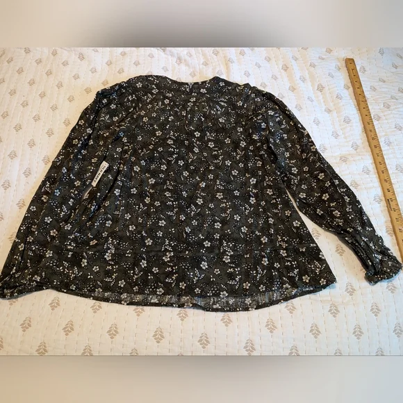 Old navy Floral peasant top with tie med - Picture 12 of 12